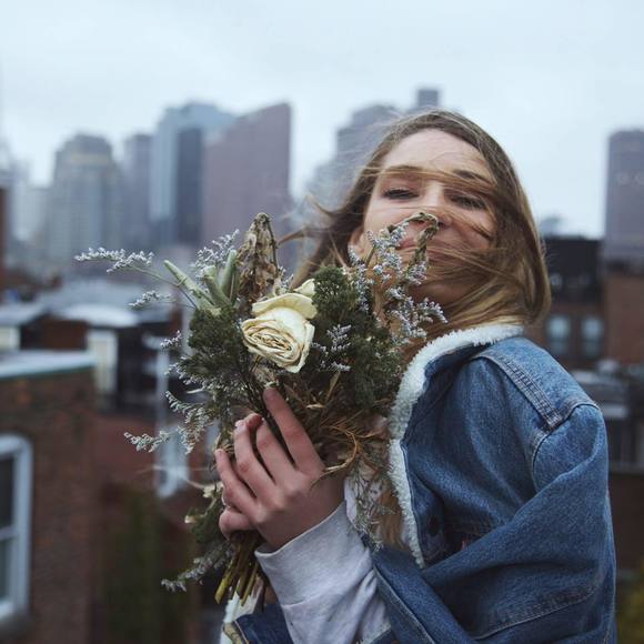 Meet your Posher, Corinne - Picture 1 of 1